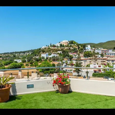 Ibiza, Santa Eulalia Junto Playa Santa Eularia des Riu