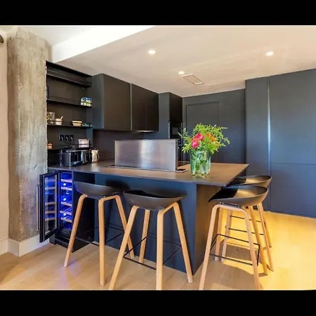 Ibiza, Santa Eulalia Junto Playa Apartment *